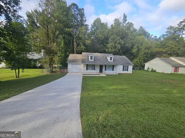 150 Valley Dr, Stockbridge, GA 30281