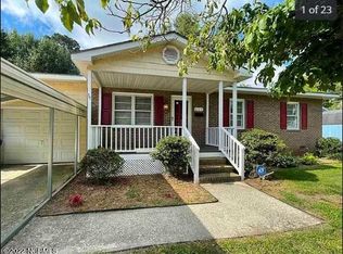 605 W Walnut St, Selma, NC 27576