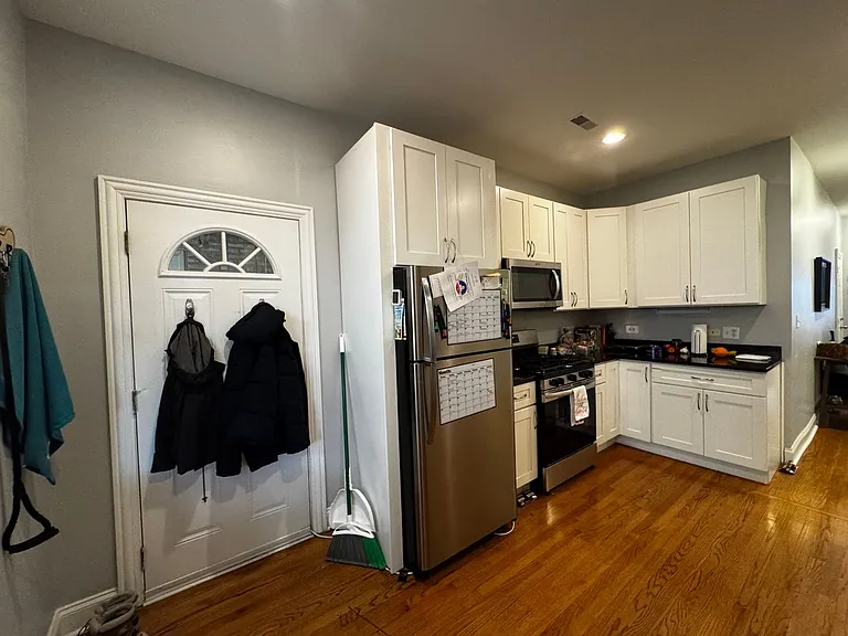 4656 N Monticello Ave #2 — Photo 15