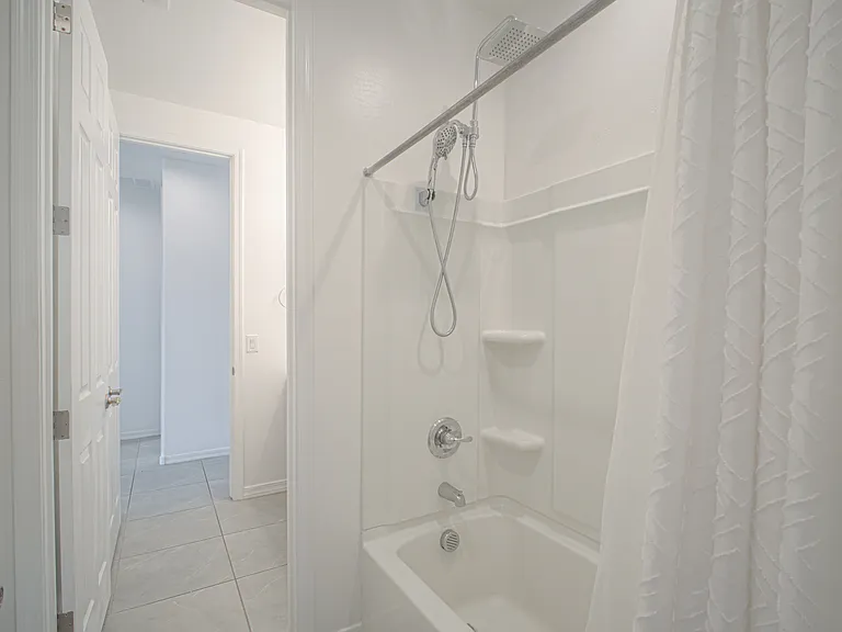 1793 N Westfall Ln — Photo 23