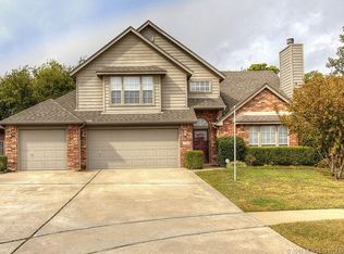 1524 N 20th St E, Broken Arrow, OK 74012