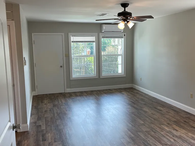 211 Kc East Dr #2 — Photo 3