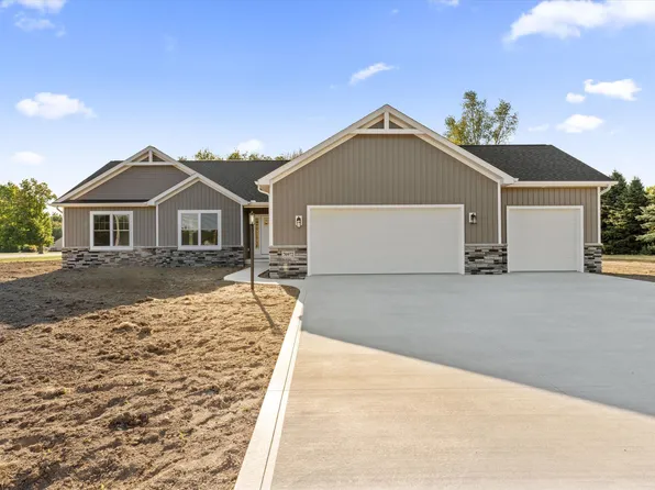 70972 Kristy Ln, Edwardsburg, MI 49112