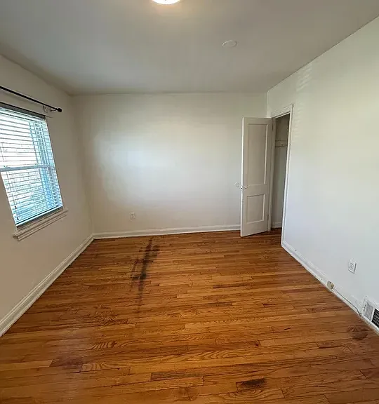 3337 Clay St NE — Photo 9