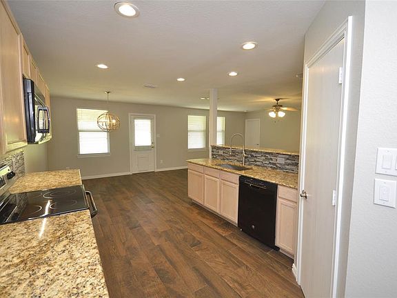 5th image of 616 Odenville Dr