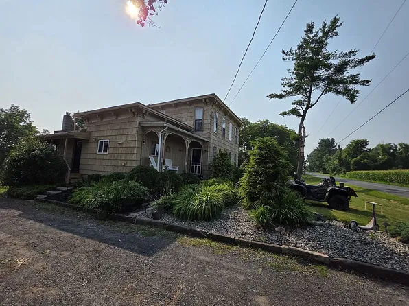 2540 Emerson Rd, Weedsport, NY 13166