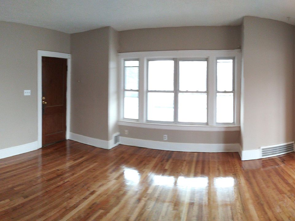 1st image of 3176 Meadowbrook Blvd #2