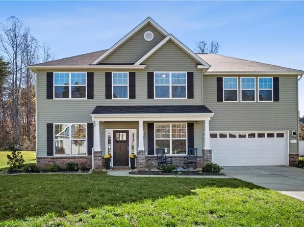 155 Ascender Dr, King, NC 27021