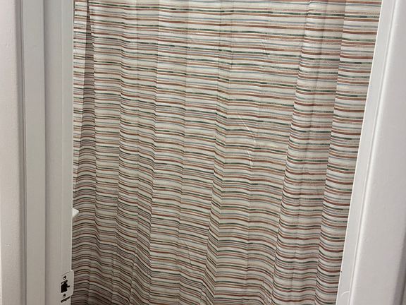 5th image of 3565 S Marion St APT 202
