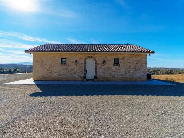 37219 Quarter Valley Rd, Temecula, CA 92592