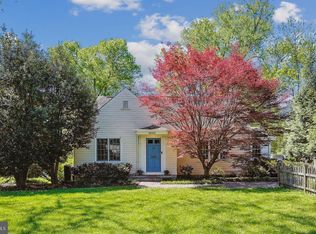 6022 Walhonding Rd, Bethesda, MD 20816