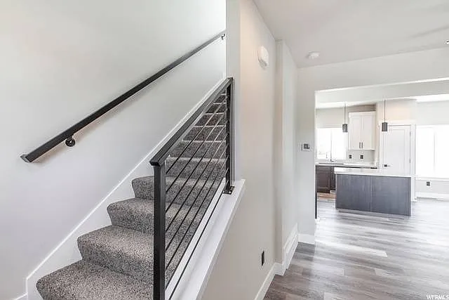 313 E 4115 S — Photo 8