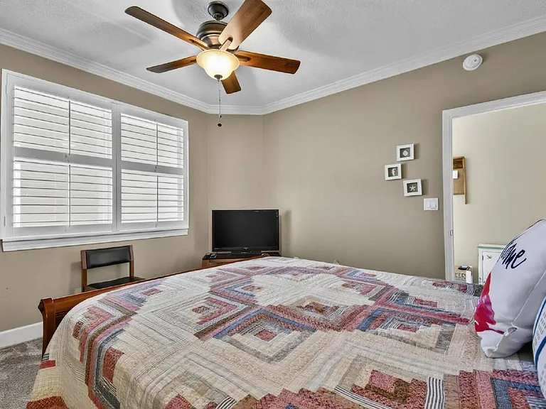 80 Surfview Dr — Photo 5