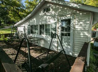 21649 259th St, Delhi, IA 52223