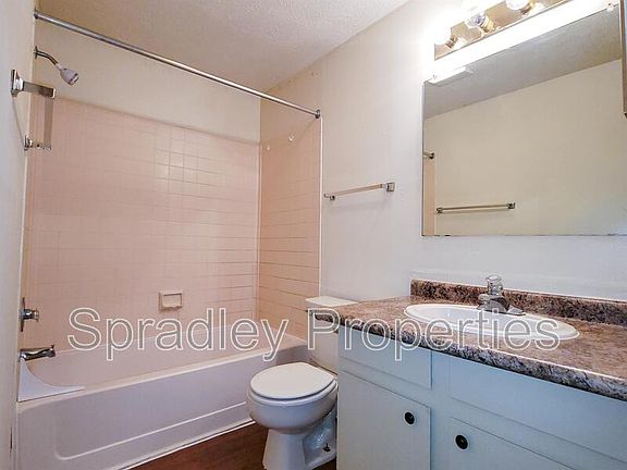 5th image of 608 John Paul Jones Dr #120