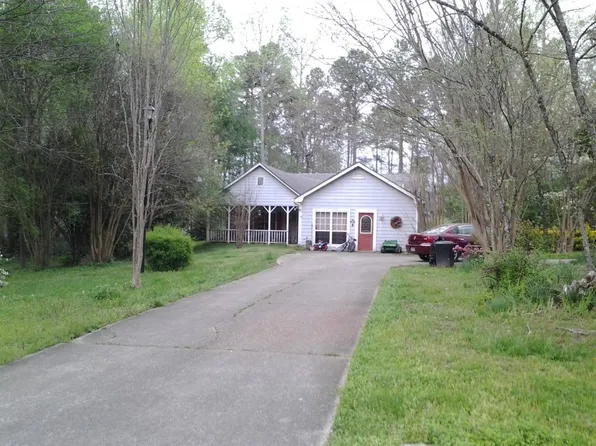39 Stonecreek Ln E, Dawsonville, GA 30534