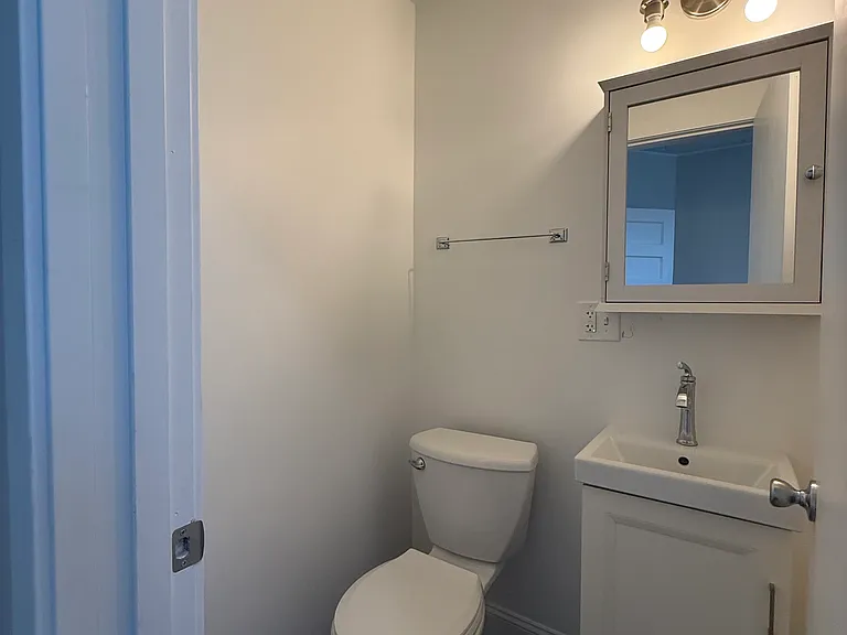 1517 Como Ave SE #2 — Photo 10