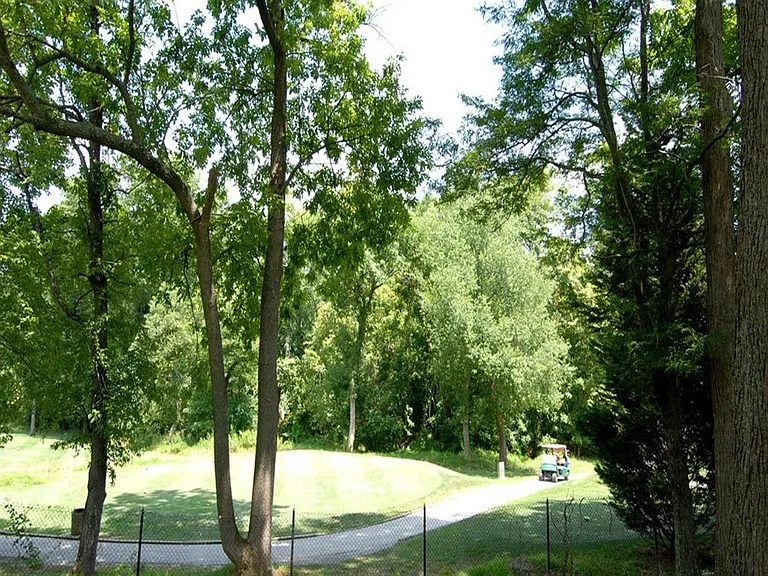 The Brook At Columbia — Photo 26