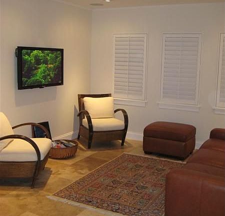 Integrated home theatre and recessed lighting