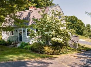 460 Bow Ln, Middletown, CT 06457