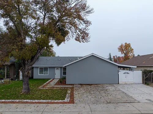 9855 Douglas Ave #B Photo 1