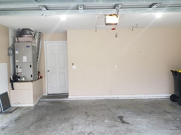 3rd image of 1838 Hudson Ct