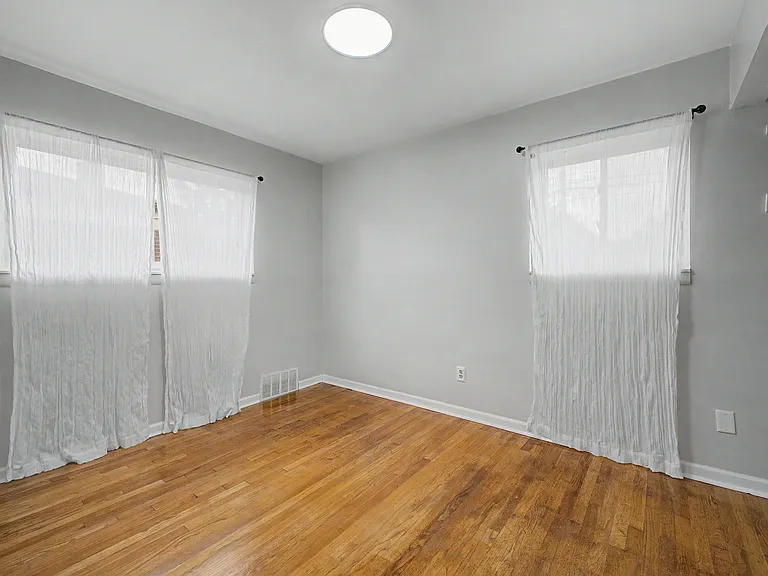 4205 Katherine St — Photo 19