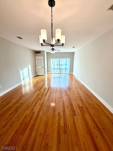 3 bed, 2.0 bath, $3,000 — Photo 4