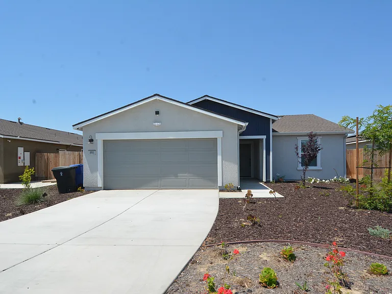 8911 Tristania Pl — Photo 1
