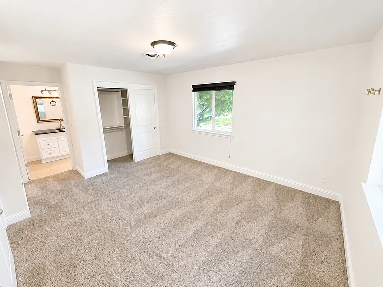 3682 Bay Ave — Photo 16