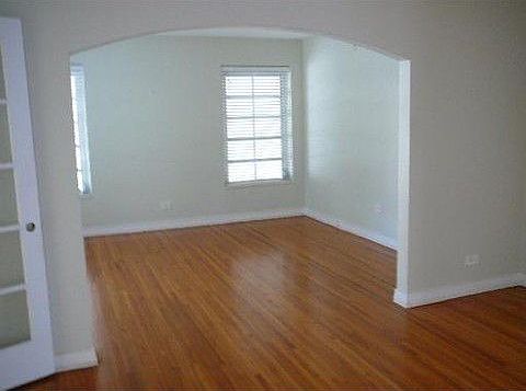 4th image of 419 Minorca Ave