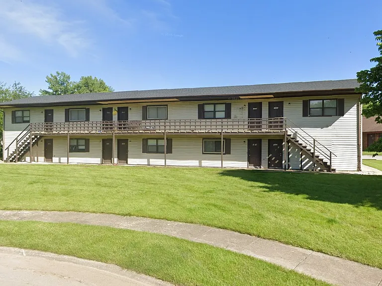 1586 Dogwood Dr — Photo 1