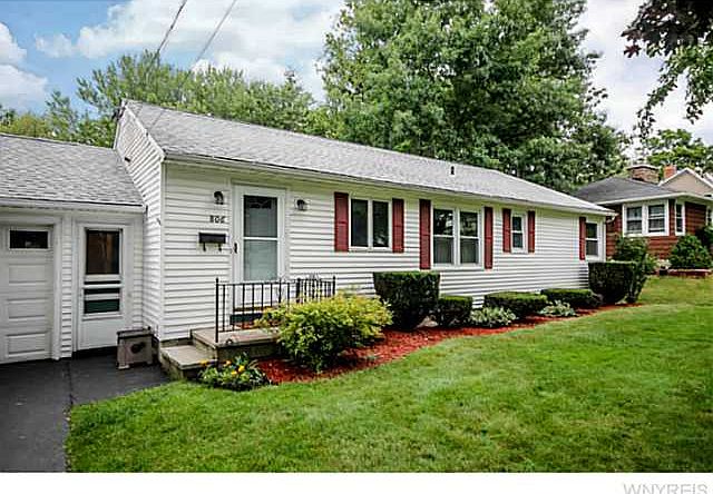 1st image of 806 Oakwood Ave