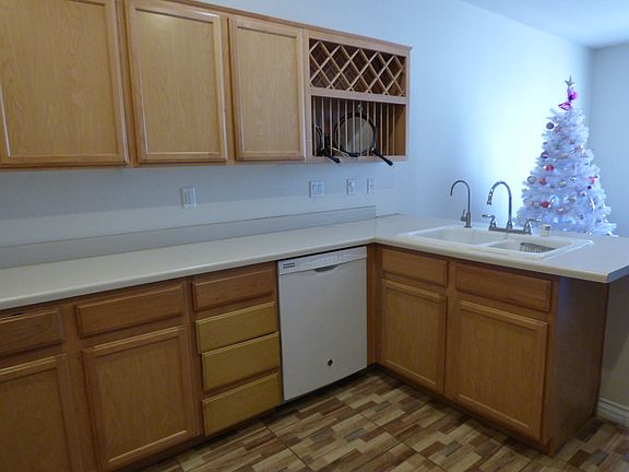 2nd image of 5752 Ancient Agora St