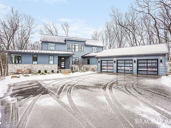 2nd image of 8241 Revado Hills Ct SE