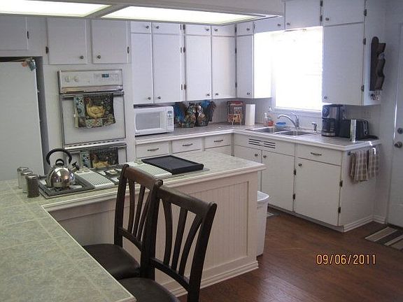 4th image of 6116 Benefield Ave