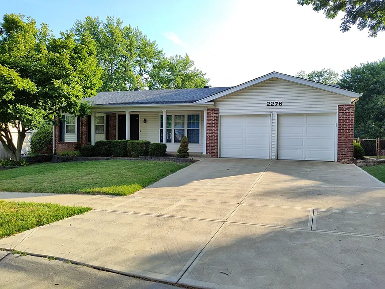 2276 Aileswood Ct — Photo 1