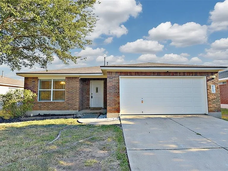 510 Golden Gate Dr — Photo 1