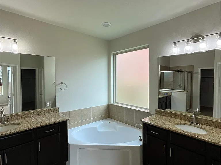 10022 Western Pine Trl — Photo 17