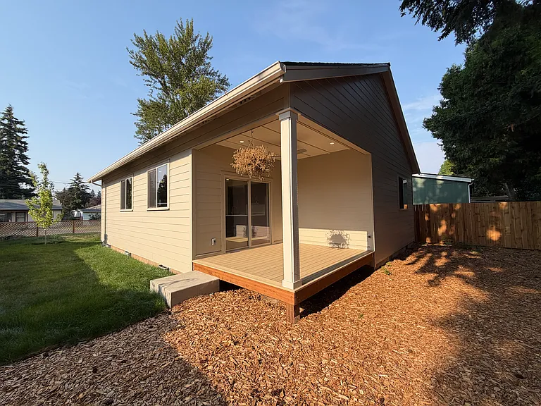 8712 SE Clatsop St — Photo 33
