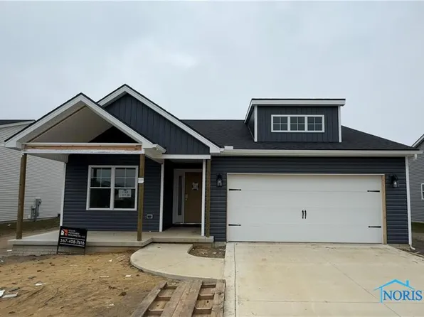 1189 Dublin Dr, Waterville, OH 43566