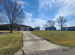 513 S Manning Dr, Veedersburg, IN 47987