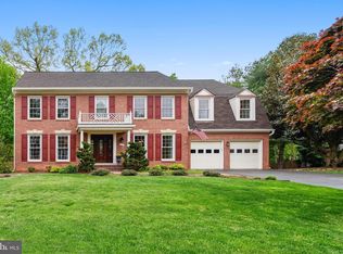 5357 Lake Normandy Ct, Fairfax, VA 22030