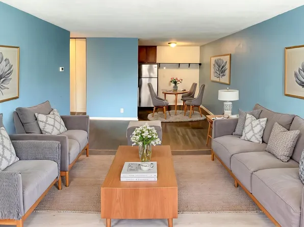 1800 Lasalle Ave Unit 104, Minneapolis, MN 55403