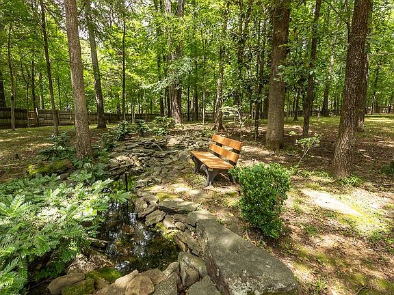 5th image of 8492 Windolyn Cir N