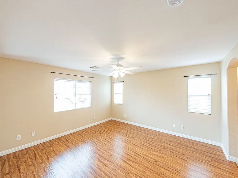 10243 Midnight Glow Ct — Photo 9
