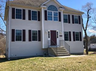 121 Andover Rd, Billerica, MA 01821