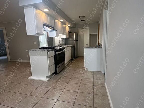 5th image of 3005 Durwood Dr