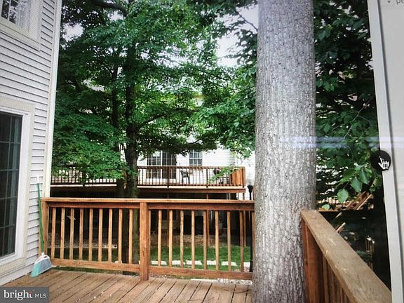 3rd image of 10441 Englishman Dr #36