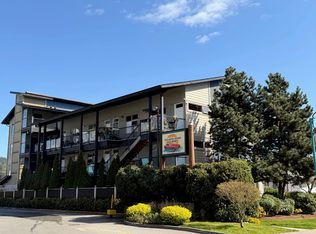 5604 Inlet Ave #206, Sechelt, BC V7Z 0H7